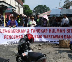 Aksi-Demo-Lengserkan-Walikota-Siantar