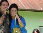 pasangan romantis artis batak