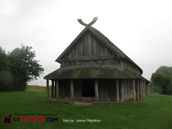 Download this Rumah Viking Mirip Bolon Simalungun picture