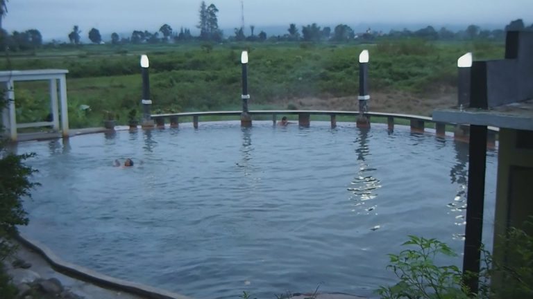 Pemandian Air Soda Tarutung Dulu Dan Sekarang