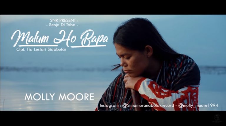 Lirik Lagu Malum Ho Bapa – Molly Moore